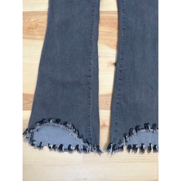 Six crisp days flared jeans distressed bottoms size medium - Picture 3 of 6